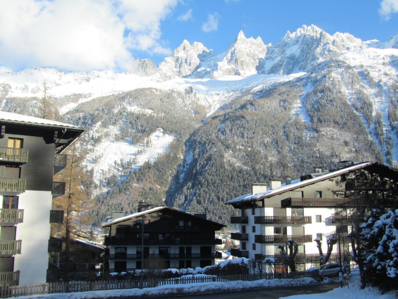 Apartment Le Pied Du Brevent - Walk To Ski Lift, Chamonix Getaway Eksteriør bilde
